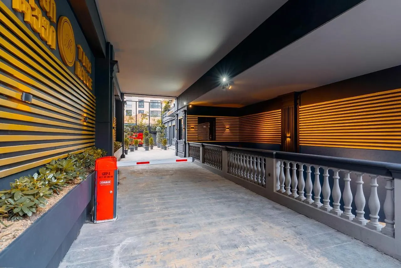 Tapis Rouge Design Boutique Hotel Batumi Georgia
